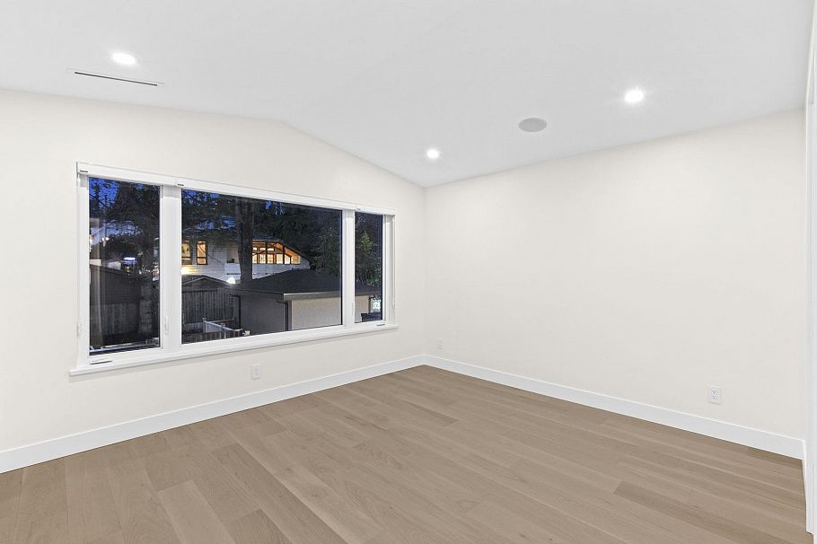 3071 Fromme Road North Vancouver, BC - 24