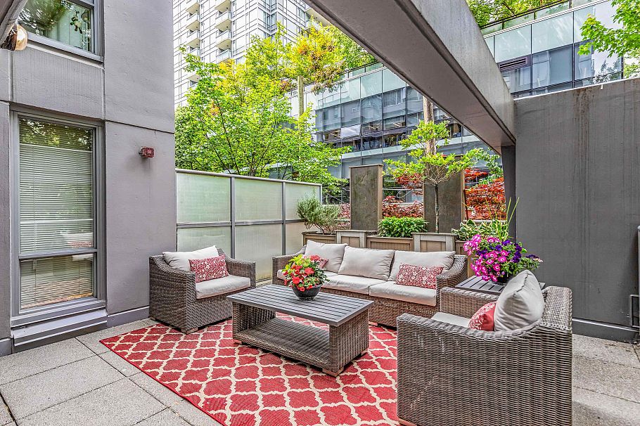 202 1001 Richards Street Vancouver, BC - 27