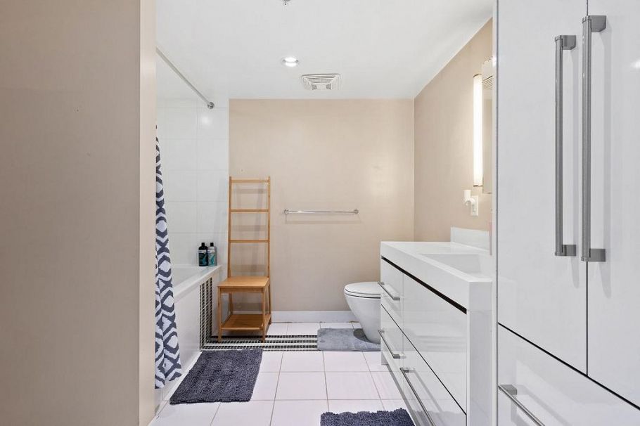 406 718 Main Street Vancouver, BC - 16