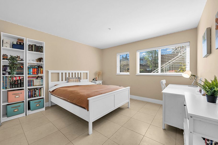 4060 W 10th Avenue Vancouver, BC - 27