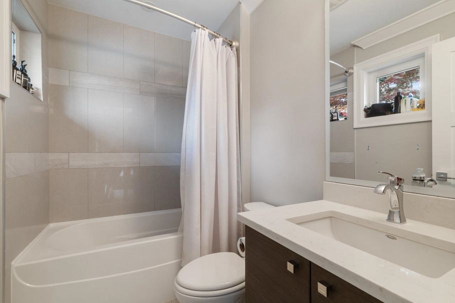 3365 Edgemont Boulevard North Vancouver, BC - 18