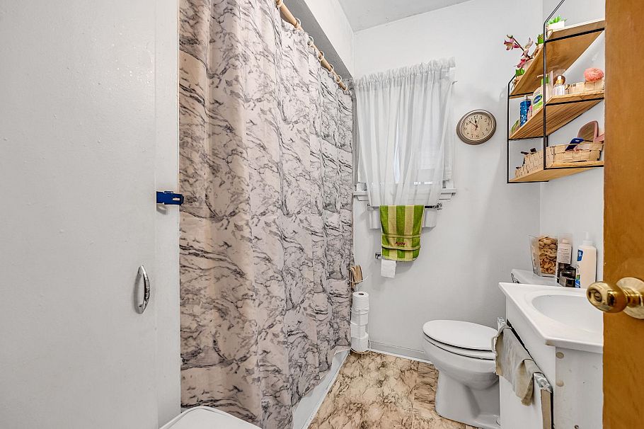 4639 Fraser Street Vancouver, BC - 15