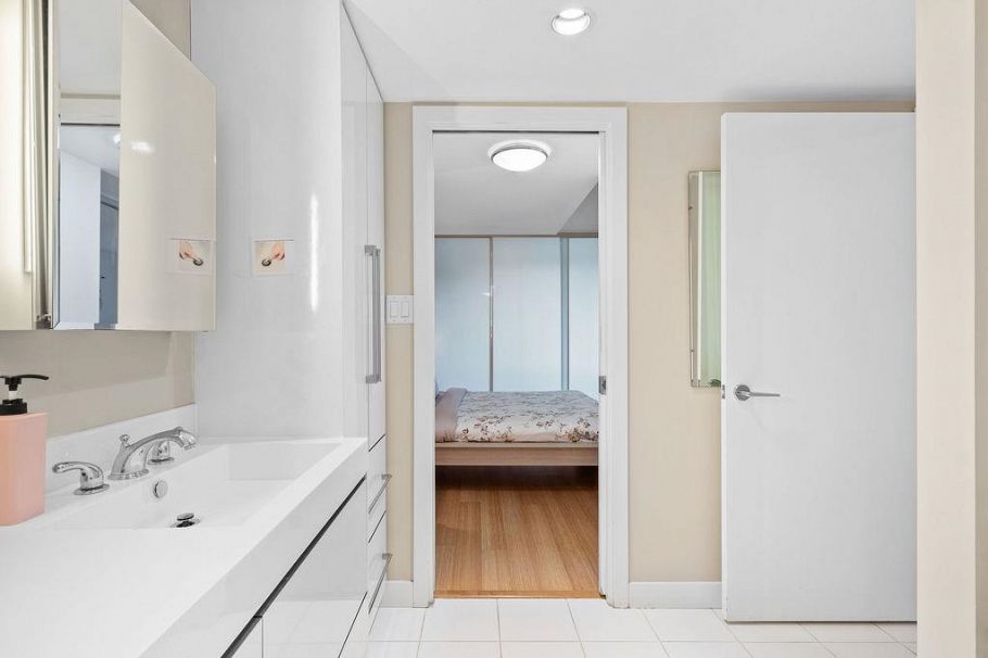 406 718 Main Street Vancouver, BC - 18