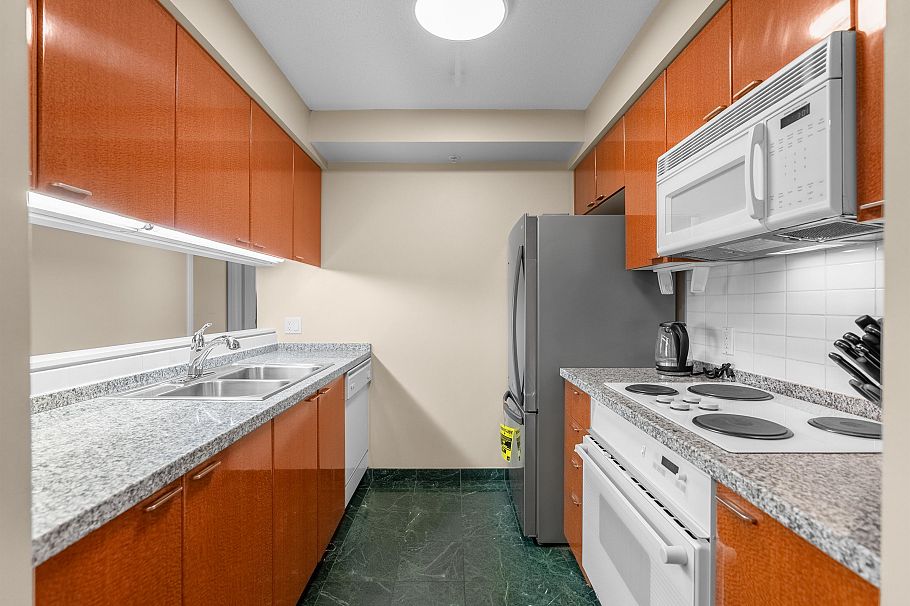 1004 1288 Alberni Street Vancouver, BC - 6