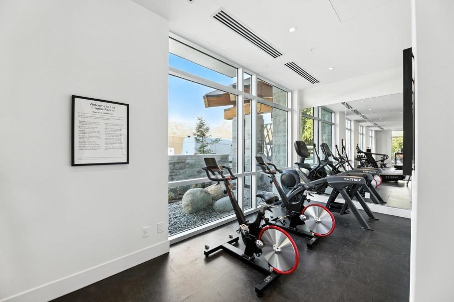 605 2385 Emery Court North Vancouver, BC - 27