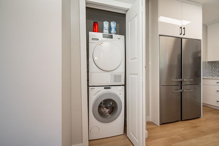 3099 W 6th Avenue Vancouver, BC - 16