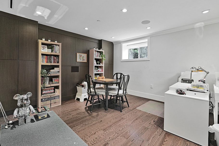 1895 W 60th Avenue Vancouver, BC - 18