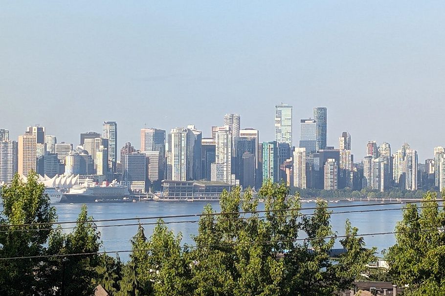 255 W 6th Street North Vancouver, BC - 3