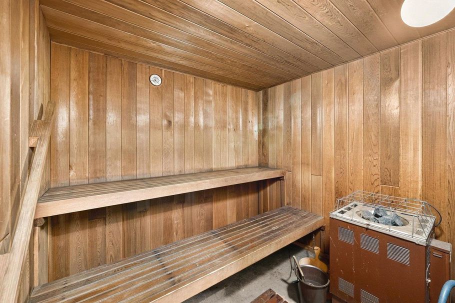 311 2121 W 6th Avenue Vancouver, BC - 21