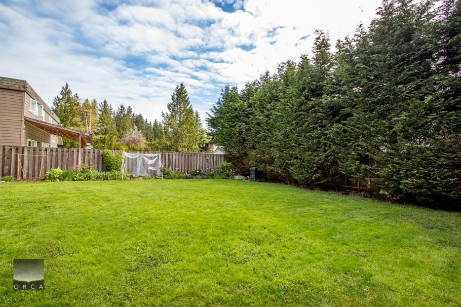 Ground level 1990 CASANO DRIVE, North Vancouver BC V7J 2R2 North Vancouver, BC - 22