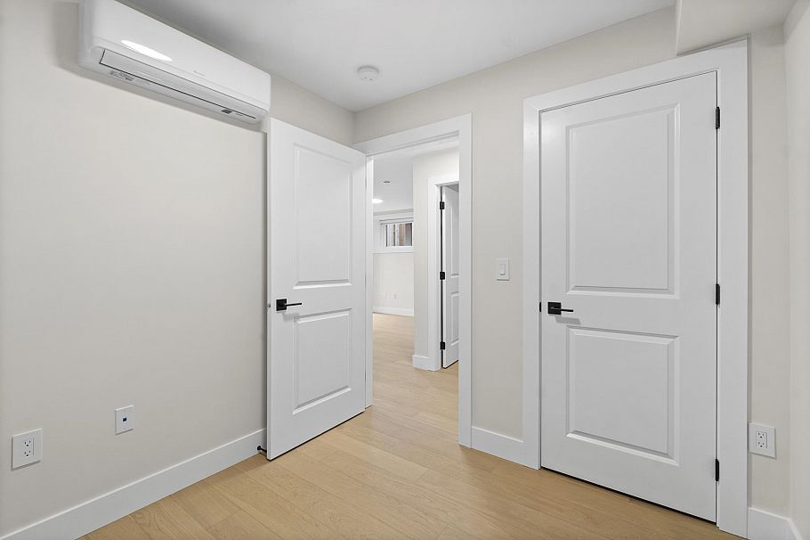 40 E 46th Avenue Vancouver, BC - 20