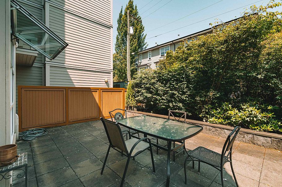 106 3168 Laurel Street Vancouver, BC - 21