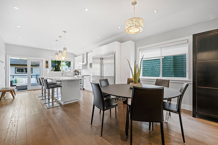 1630 E 13th Avenue Vancouver, BC - 11