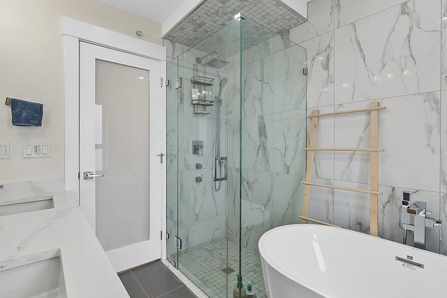 2699 E 7th Avenue Vancouver, BC - 18