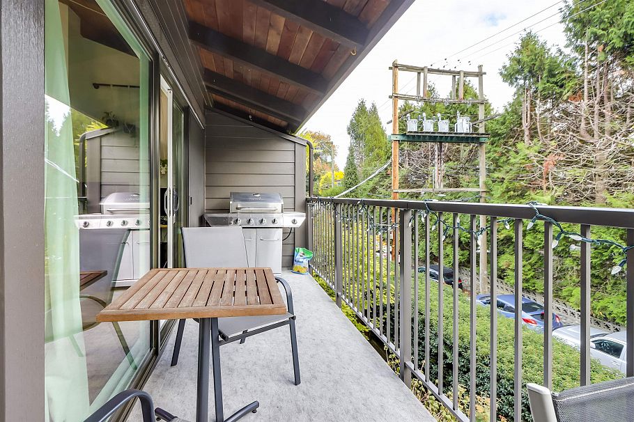 301 330 E 7th Avenue Vancouver, BC - 5