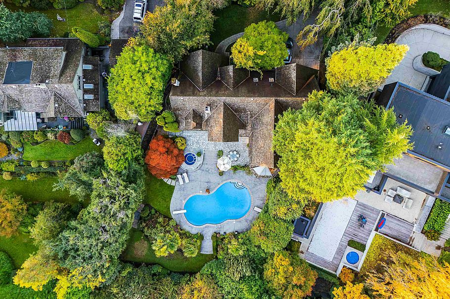 2716 W 49th Avenue Vancouver, BC - 31