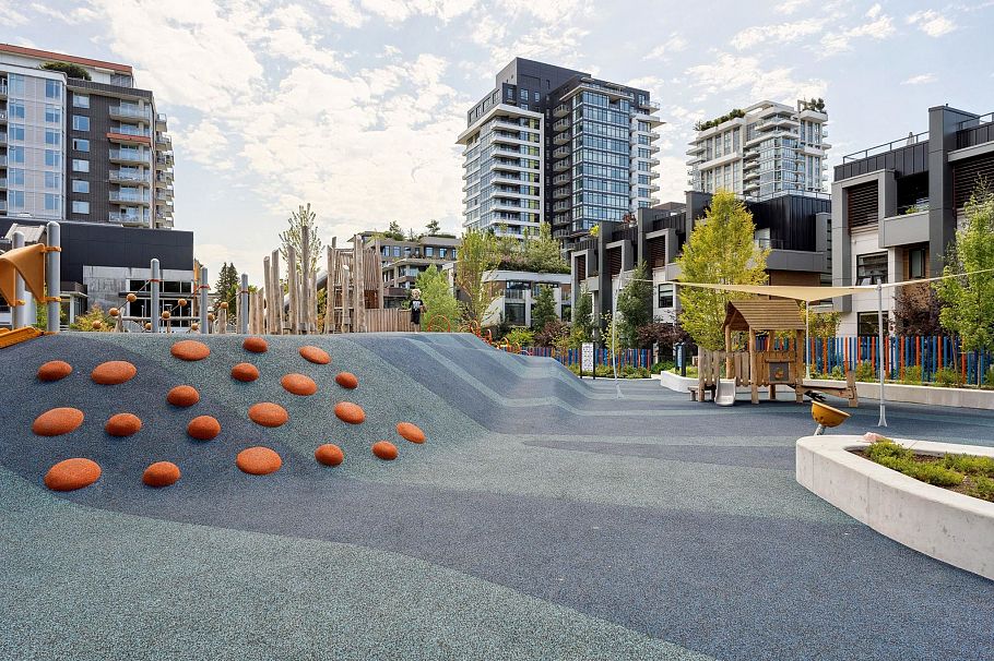 111 2060 Curling Road North Vancouver, BC - 29