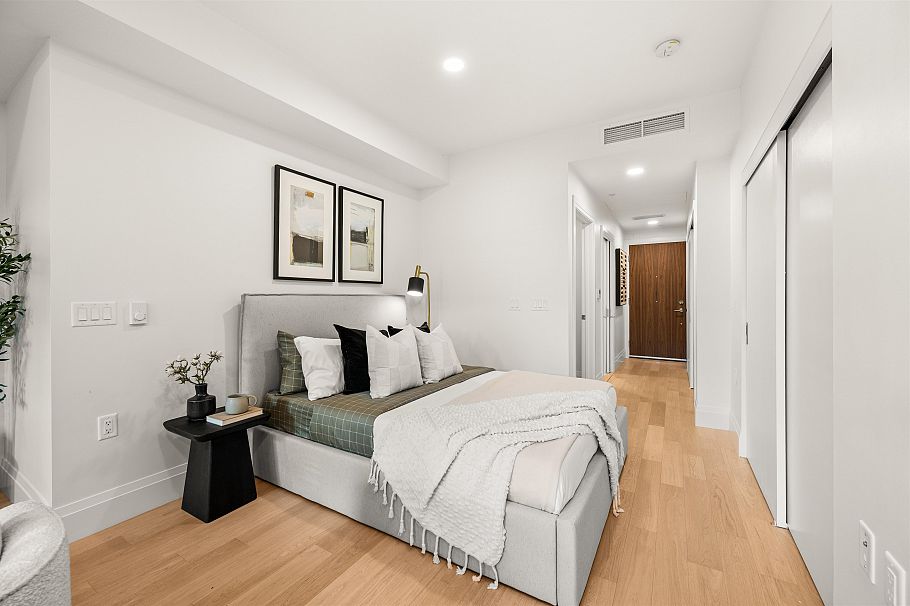 106 2550 Garden Drive Vancouver, BC - 5