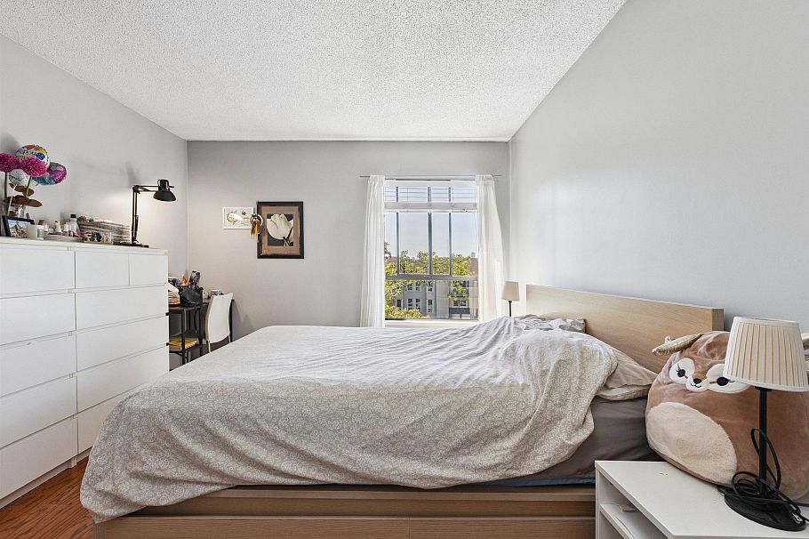 221 210 W 2nd Street North Vancouver, BC - 13