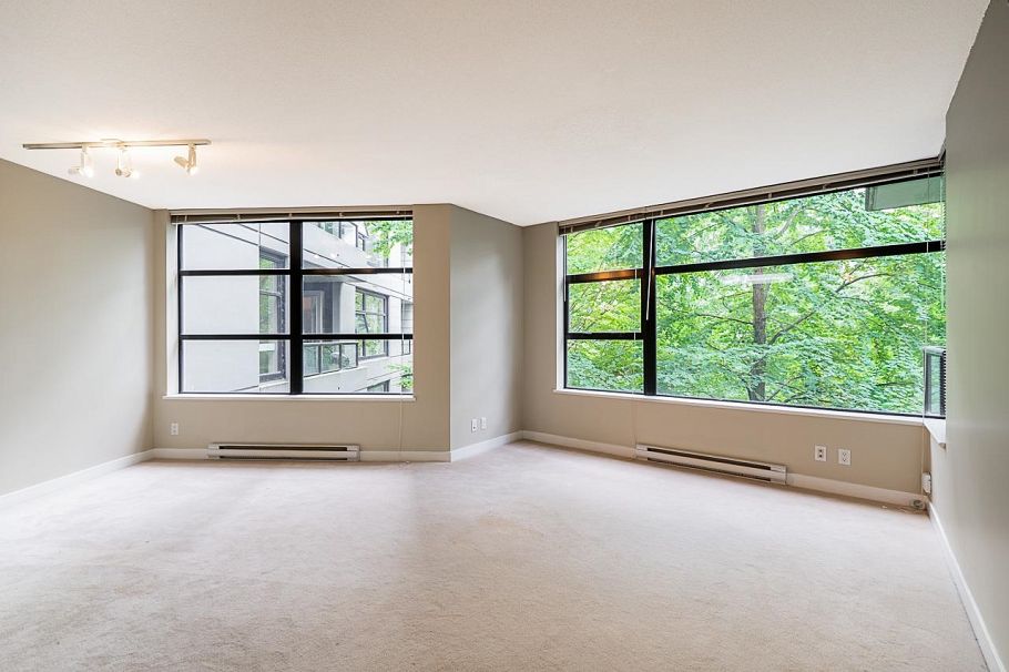 309 5380 Oben Street Vancouver, BC - 3