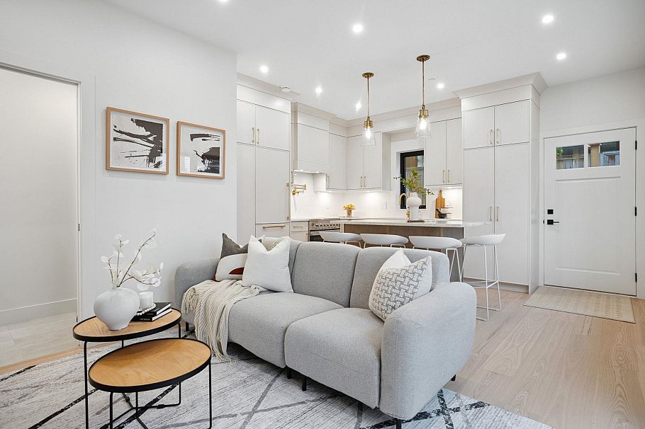 1917 3rd Avenue Vancouver, BC - 3