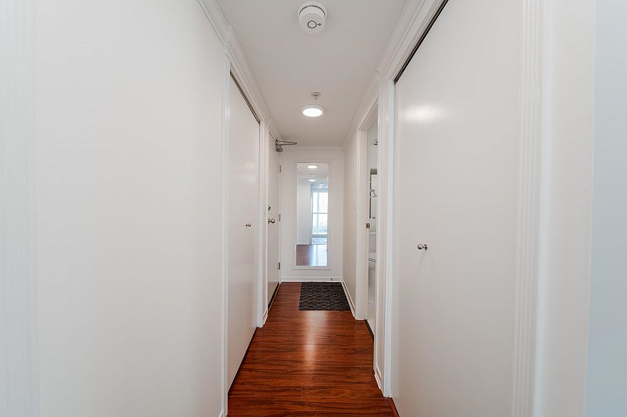 1808 1188 Howe Street Vancouver, BC - 17