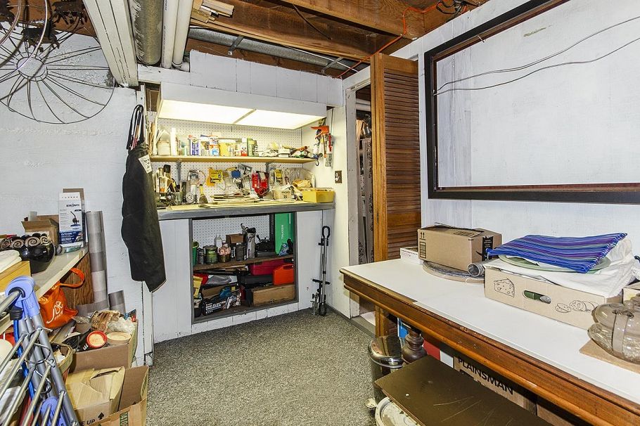 903 E Keith Road North Vancouver, BC - 26