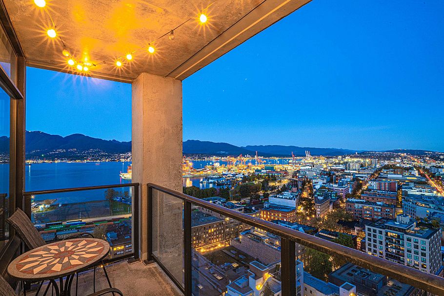 2401 108 W Cordova Street Vancouver, BC - 5