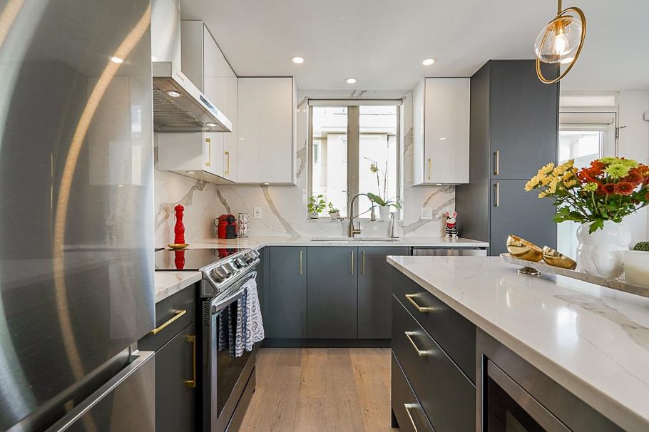 76 728 W 14th Street North Vancouver, BC - 17