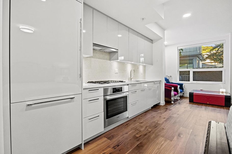 104 5058 Cambie Street Vancouver, BC - 3