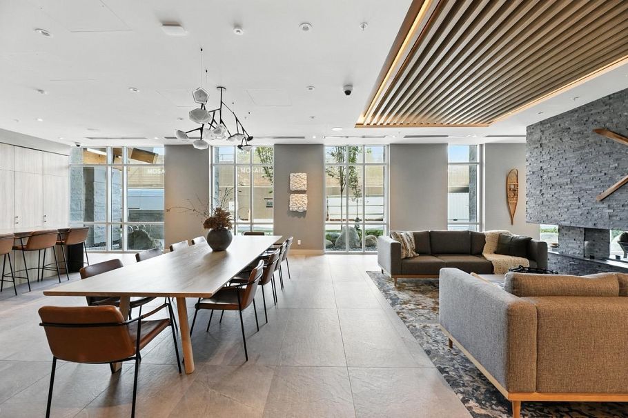 605 2385 Emery Court North Vancouver, BC - 25