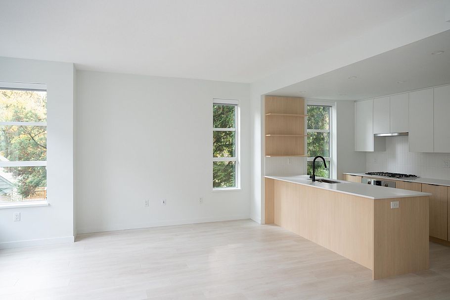 211 2045 Heritage Park Lane North Vancouver, BC - 2