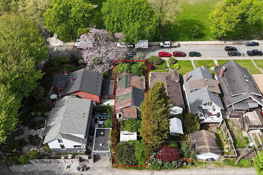 3380 W 5th Avenue Vancouver, BC - 3