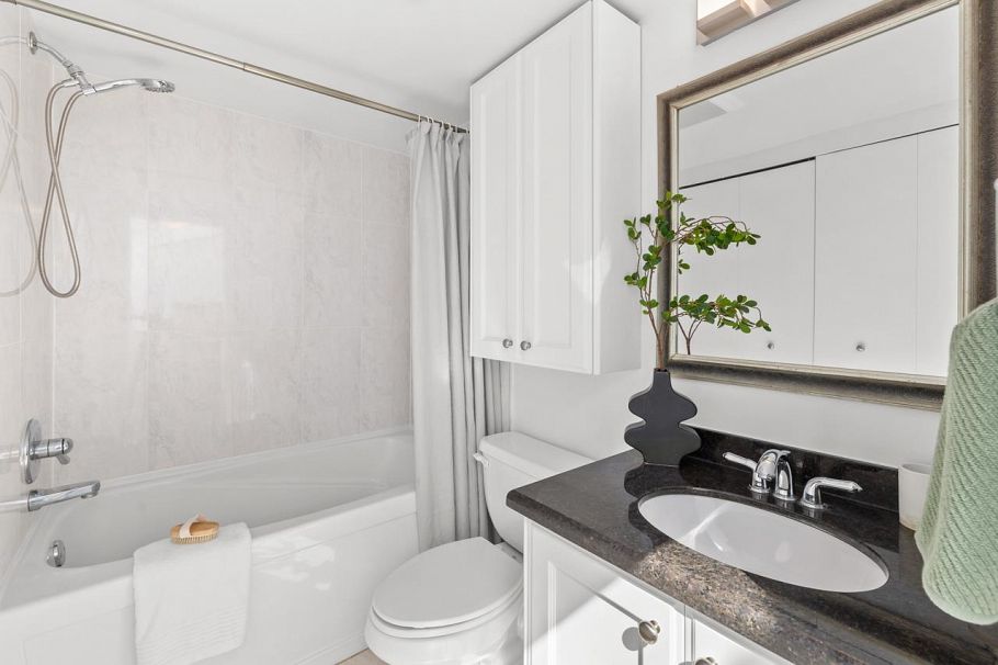 2220 Spruce Street Vancouver, BC - 29