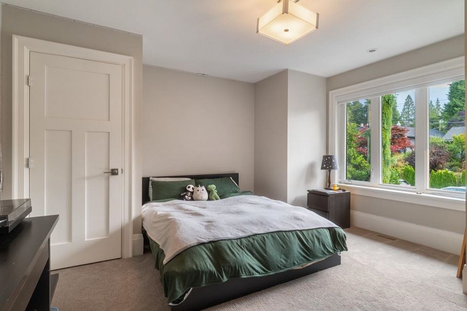 3365 Edgemont Boulevard North Vancouver, BC - 16