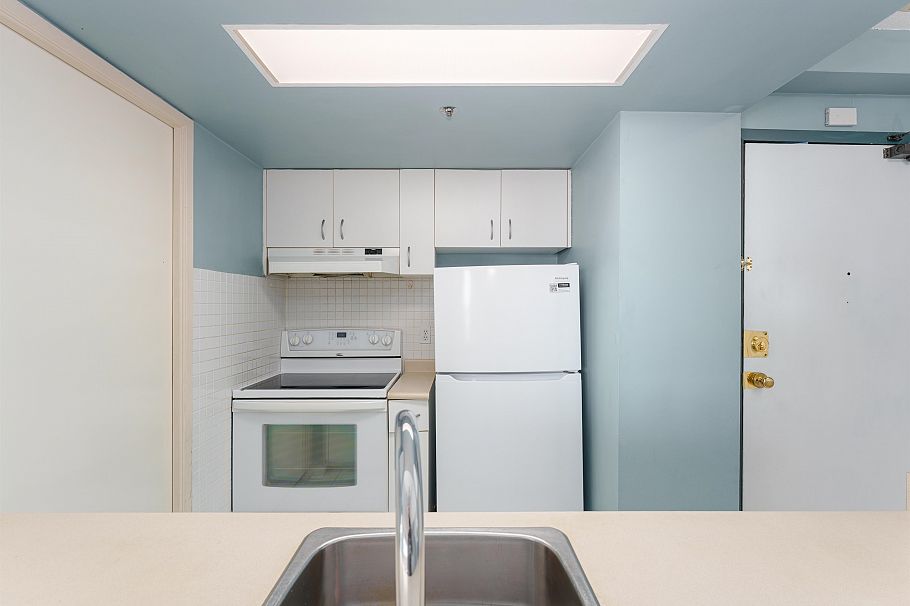 1605 789 Drake Street Vancouver, BC - 4