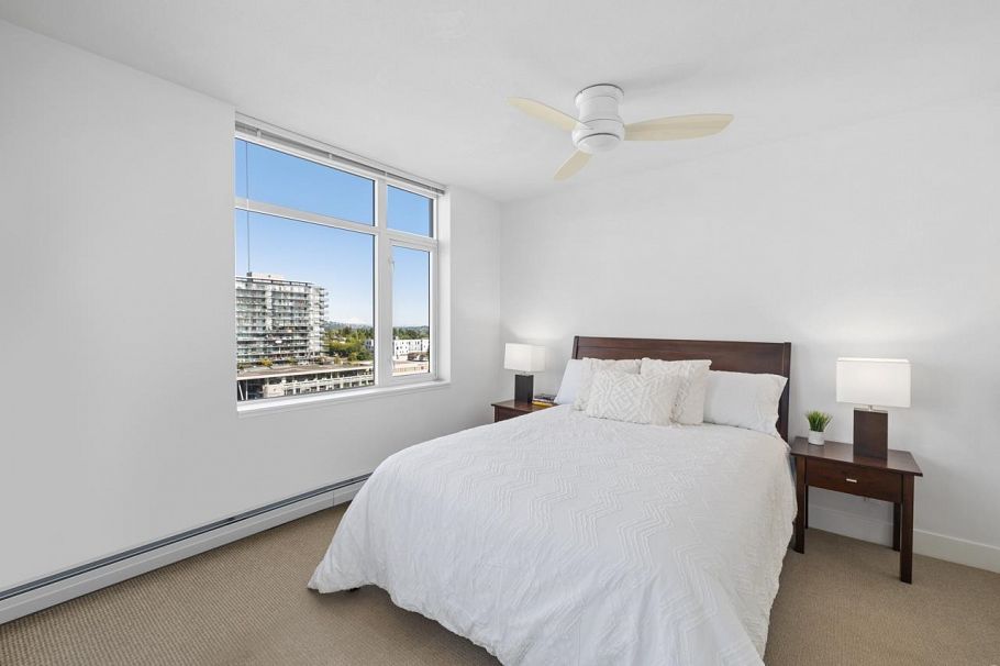 1302 158 W 13th Street North Vancouver, BC - 13