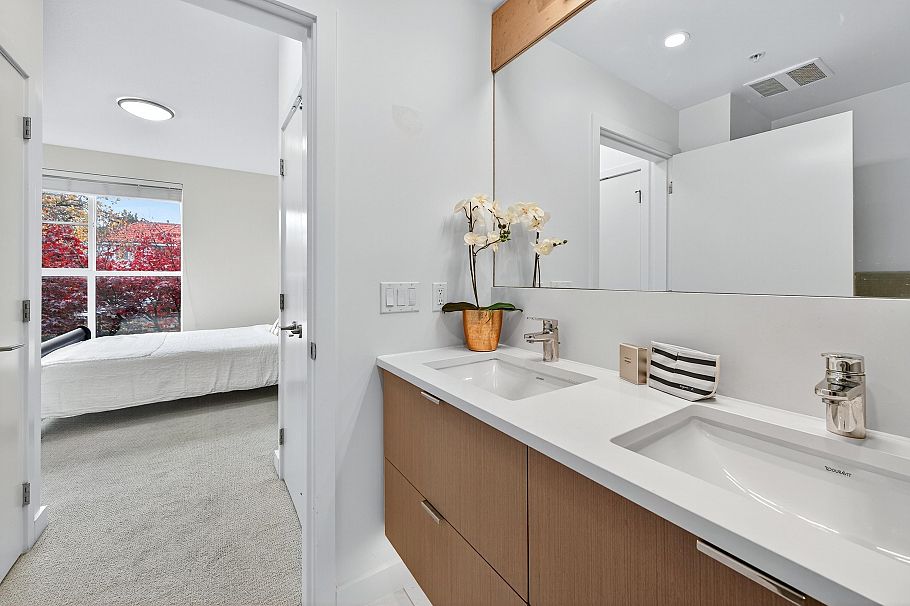 205 7928 Yukon Street Vancouver, BC - 14