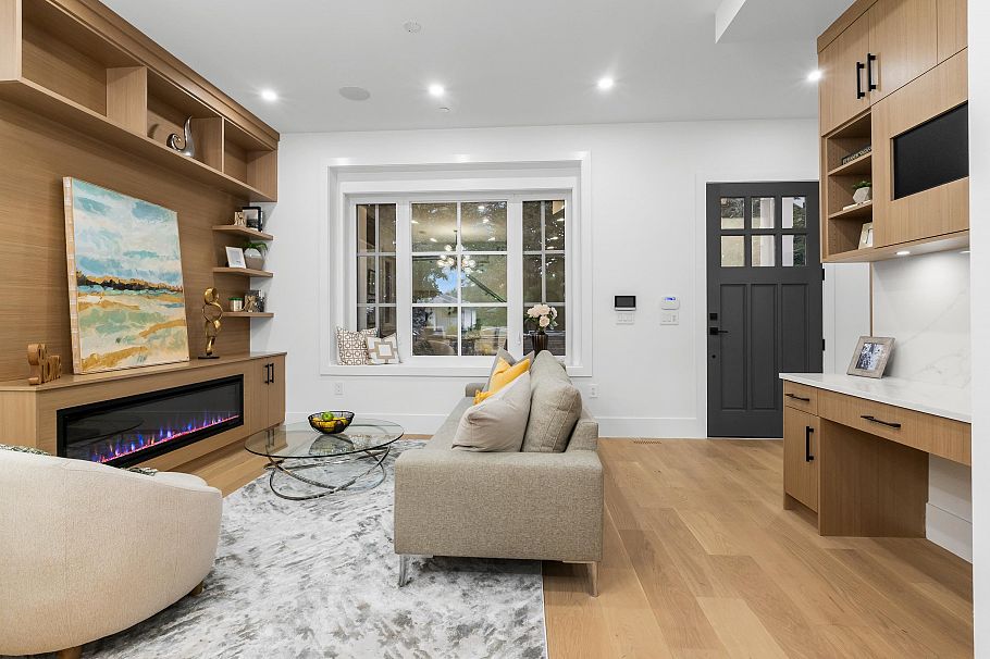 1 1166 E 11th Avenue Vancouver, BC - 11