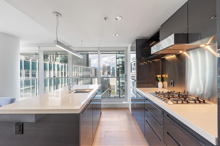 2006 777 Richards Street Vancouver, BC - 9