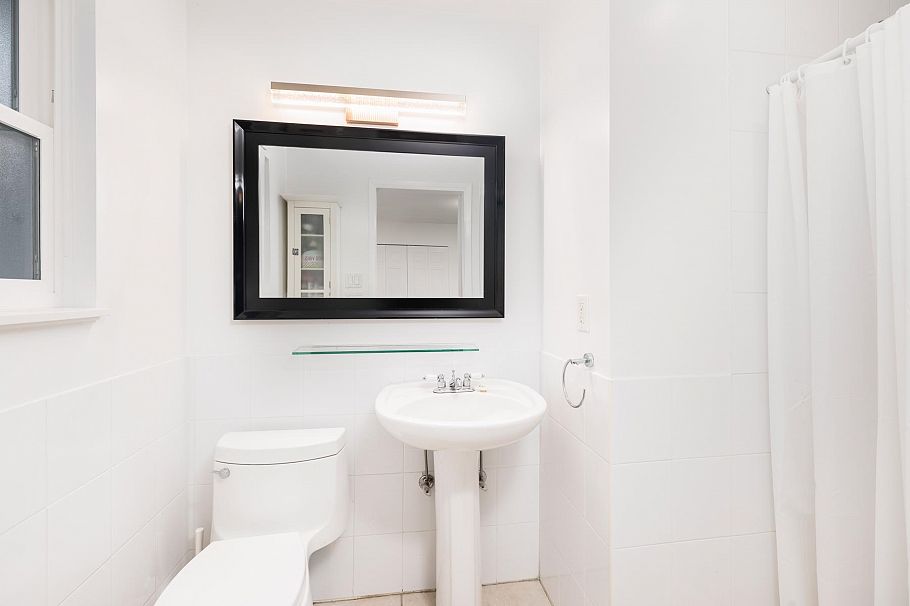 1709 Philip Avenue North Vancouver, BC - 27