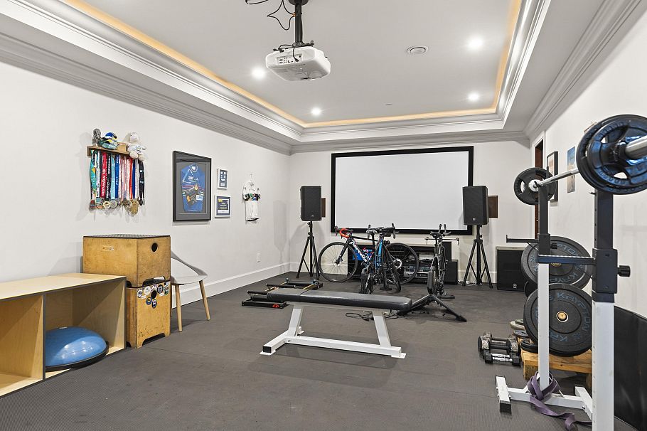 4578 Puget Drive Vancouver, BC - 32