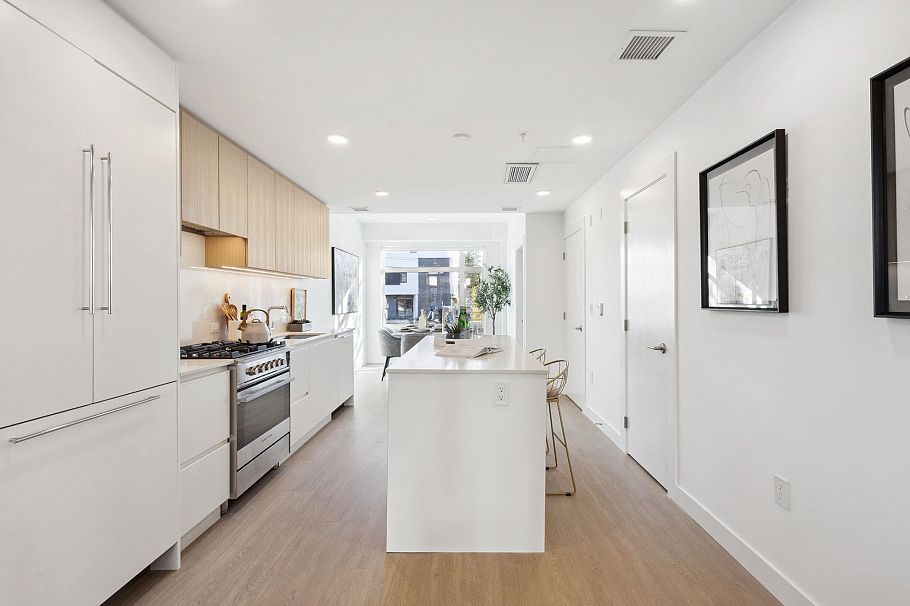 222 1010 W 47th Avenue Vancouver, BC - 6