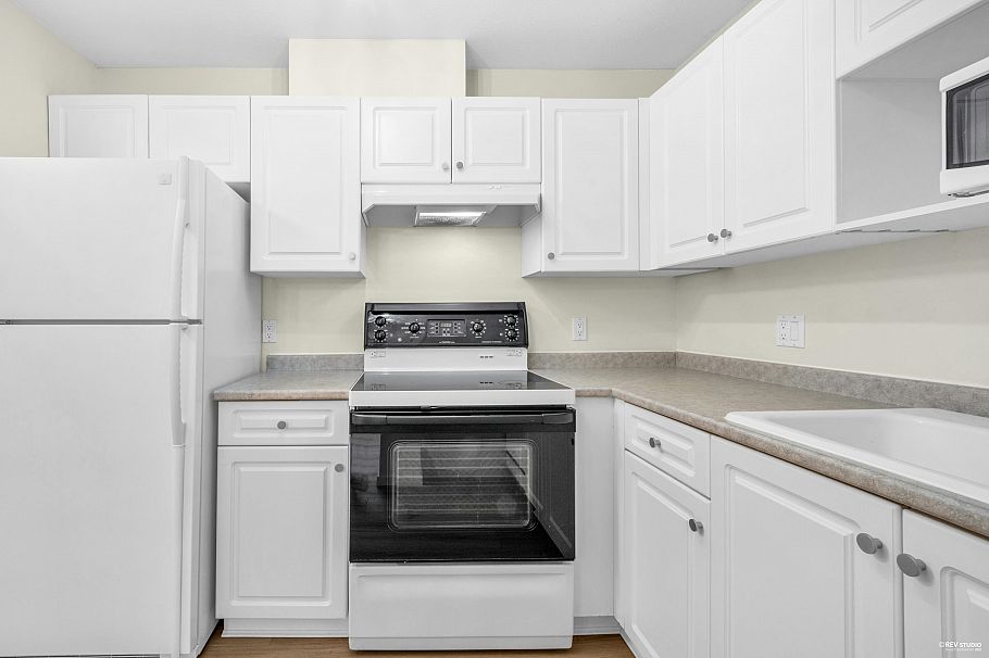 101 3638 Rae Avenue Vancouver, BC - 13