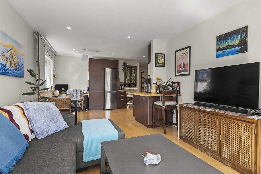 12 2223 Prince Edward Street Vancouver, BC - 13