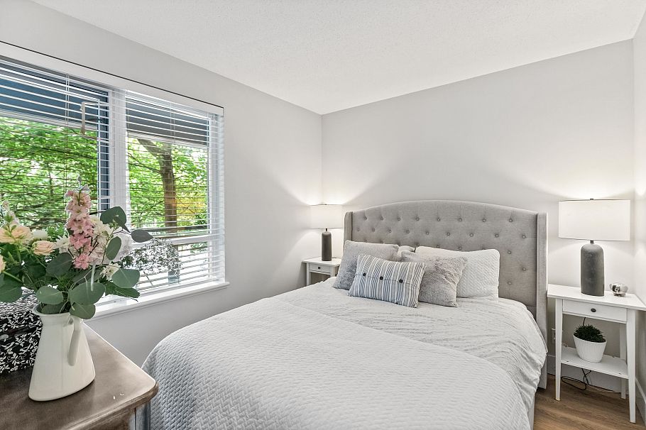 202 1001 Richards Street Vancouver, BC - 17