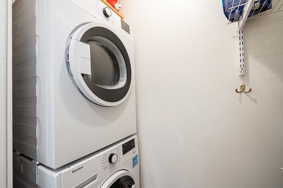 2 973 W 7th Avenue Vancouver, BC - 16