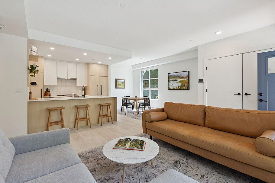 110 2045 Heritage Park Lane North Vancouver, BC - 9