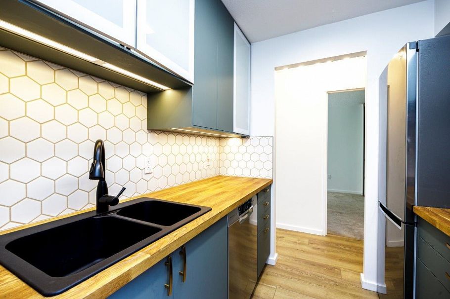 304 2008 Fullerton Avenue North Vancouver, BC - 16