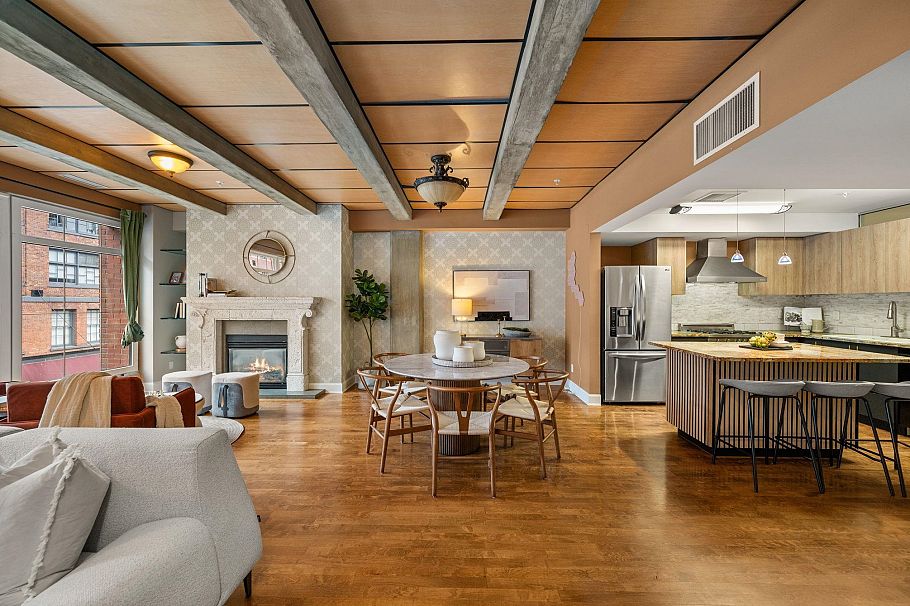 301 1155 Mainland Street Vancouver, BC - 9